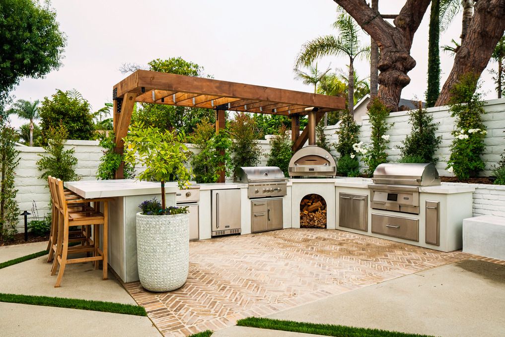 Curated Favorites: Outdoor Kitchen Essentials