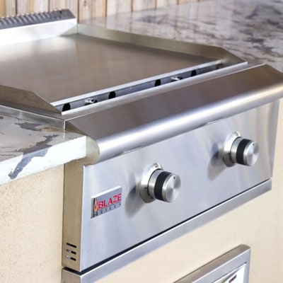 built-in-outdoor-flat-top-gas-grills-griddles